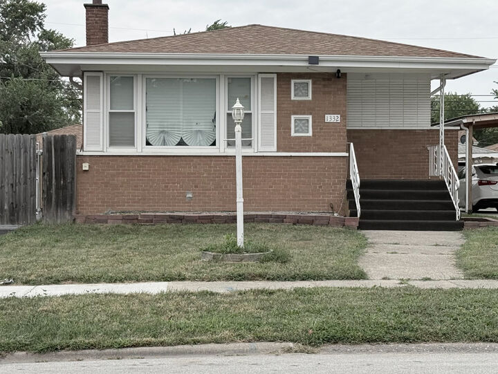 Property Photo:  1332 Mackinaw Avenue  IL 60409 