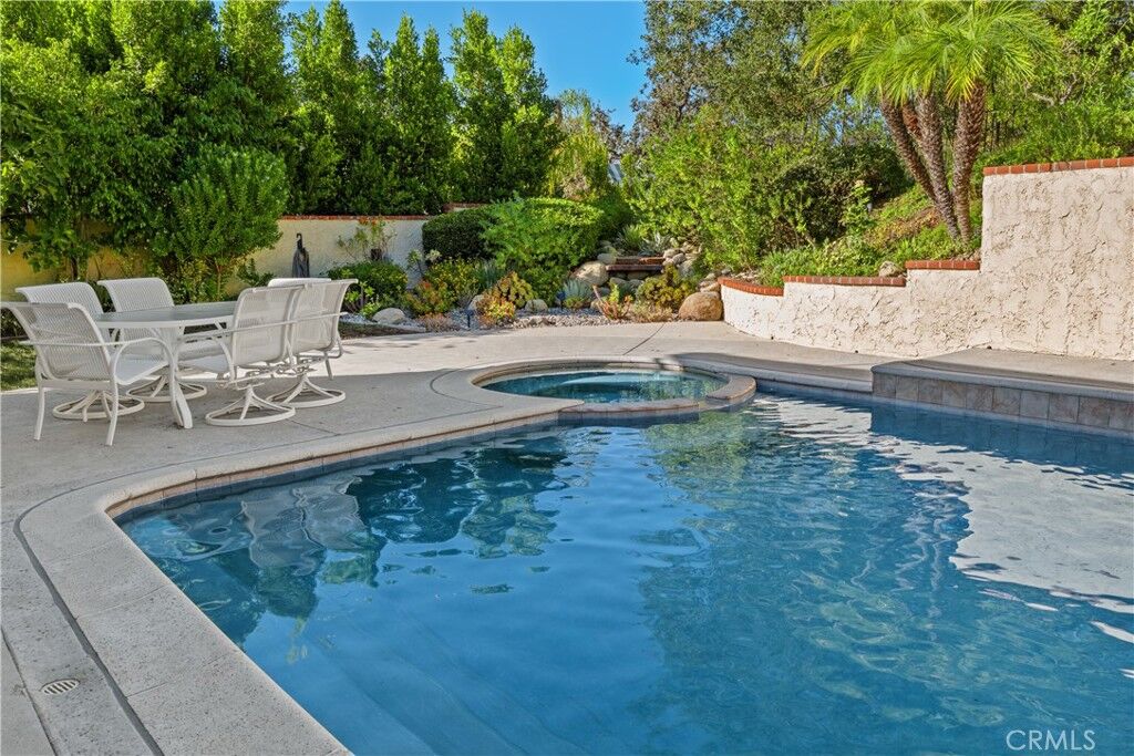Property Photo:  234 Fox Ridge Drive  CA 91361 