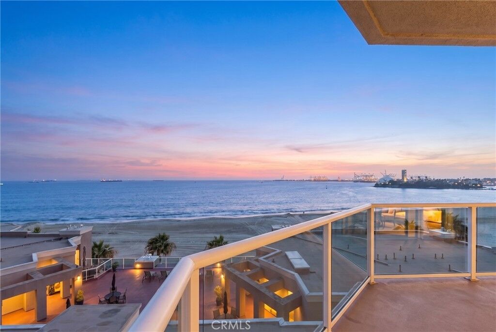 Property Photo:  1500 E Ocean 718  CA 90802 
