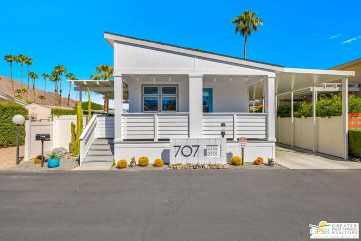 Property Photo:  707 N Maui Lane  CA 92264 