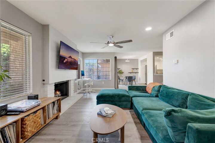 Property Photo:  18571 Edgebrook Lane  CA 92648 