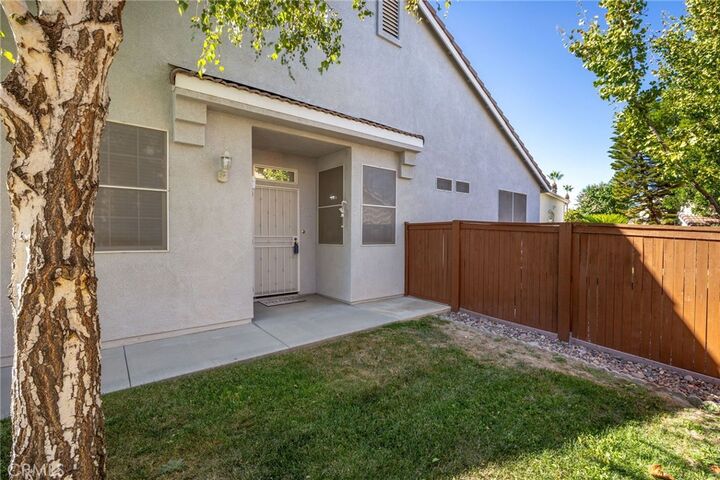 Property Photo:  853 Camino De Oro  CA 92583 
