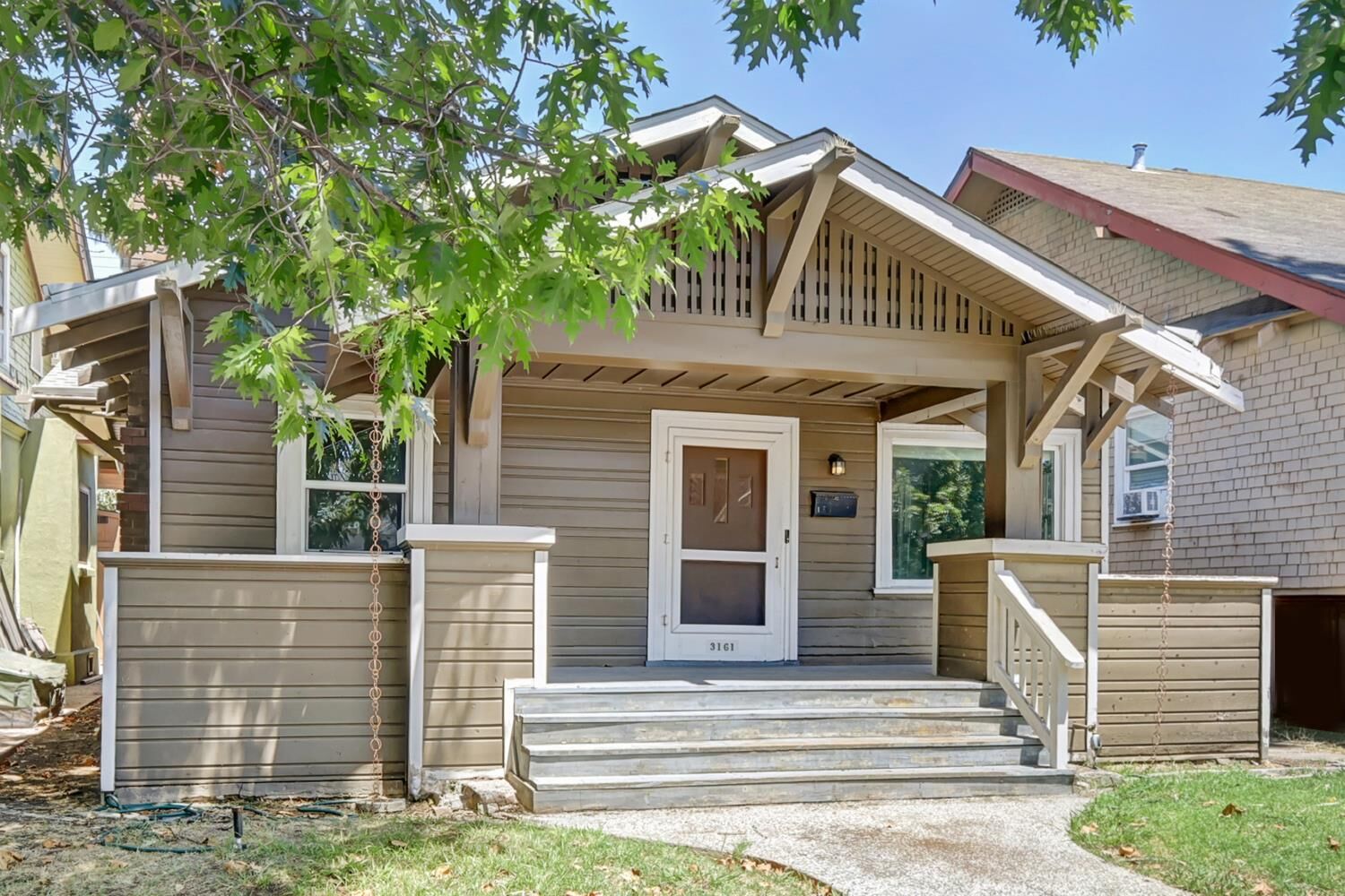Property Photo:  3161 T Street  CA 95816 