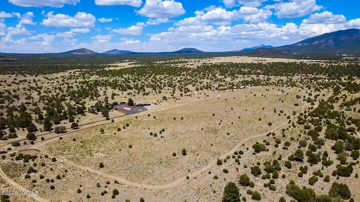 Property Photo:  6203 N Whiskey River Road J  AZ 86046 
