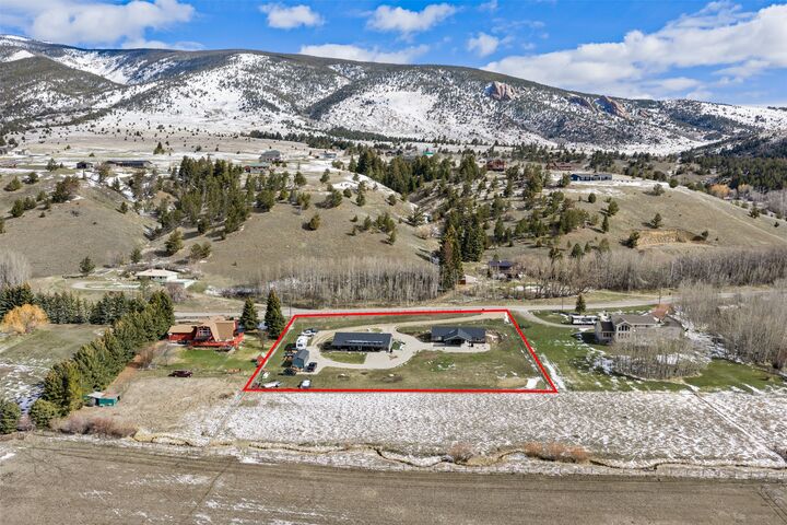 Property Photo: 3015 N Cable Road MT 59711