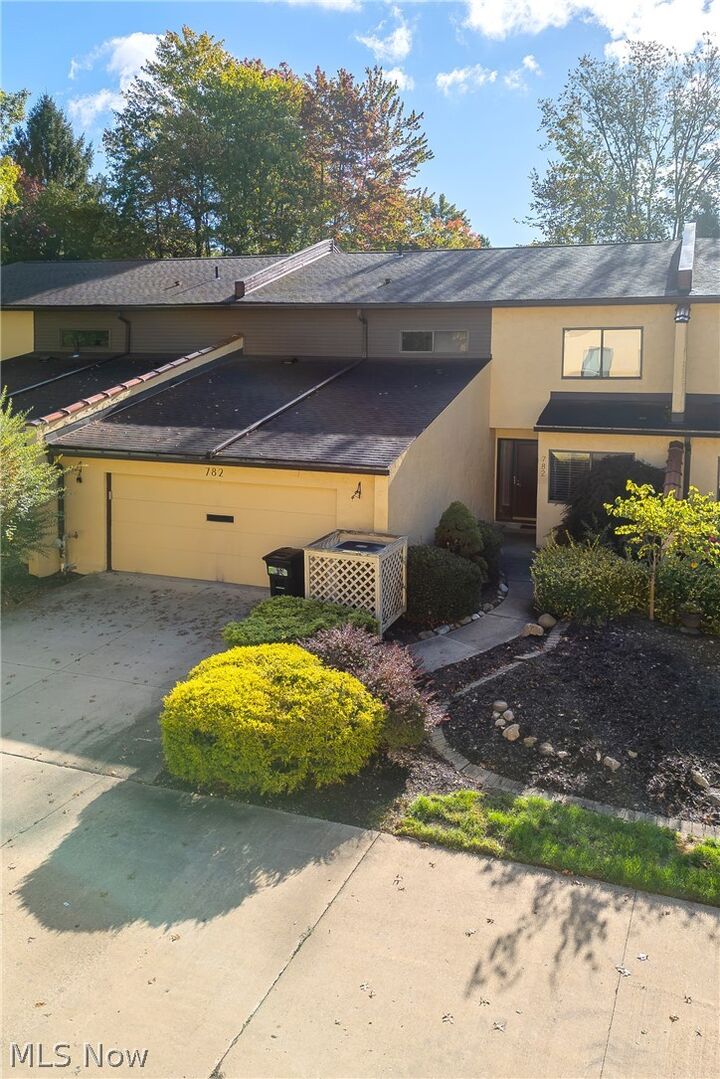 Property Photo: 782 Hampton Ridge Drive OH 44313