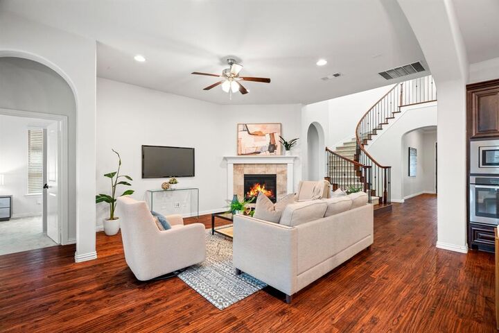 Property Photo: 6908 Badlands Drive TX 75070