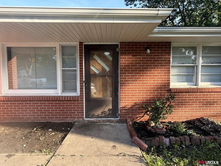 Property Photo: 6701 Vine Street NE 68505