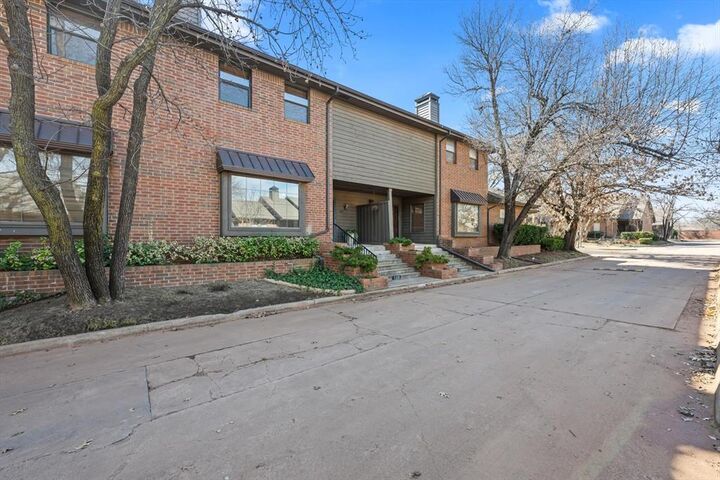 Property Photo: 11300 N Pennsylvania Avenue 129 OK 73120