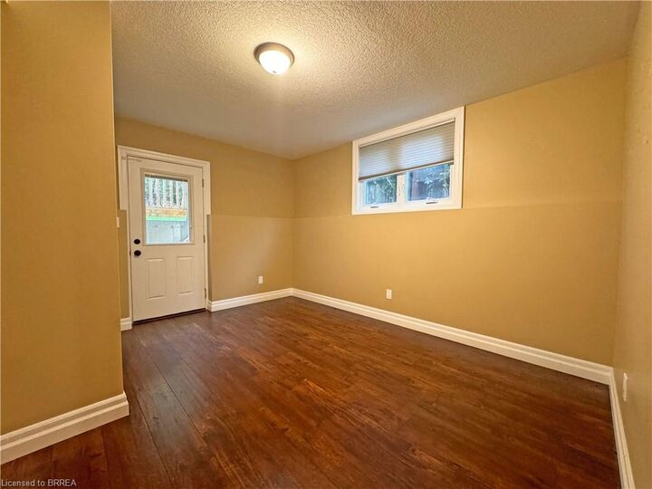 Property Photo:  345 Marlborough Street Lower  ON N3S 4T9 