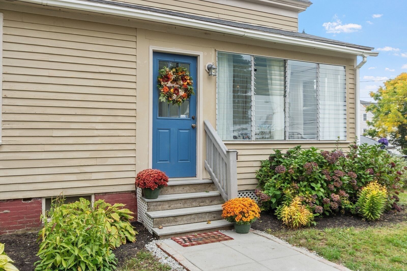 Property Photo:  2 Hill St  MA 01913 