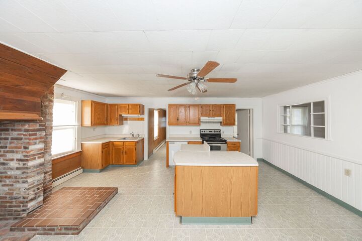 Property Photo: 651 N. Main St. 1 MA 01540