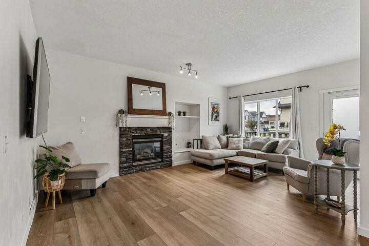 Property Photo:  100 Evansbrooke Landing NW  AB T3P 1G5 