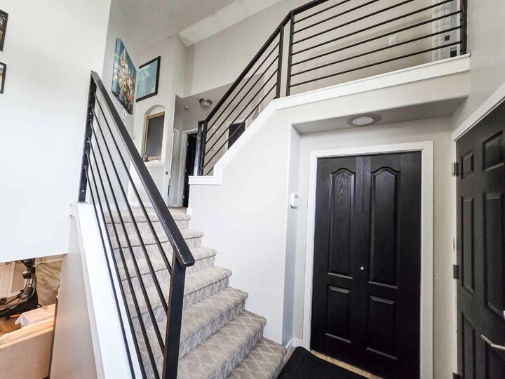 Property Photo:  5501 17 Avenue  AB T7E 1X1 