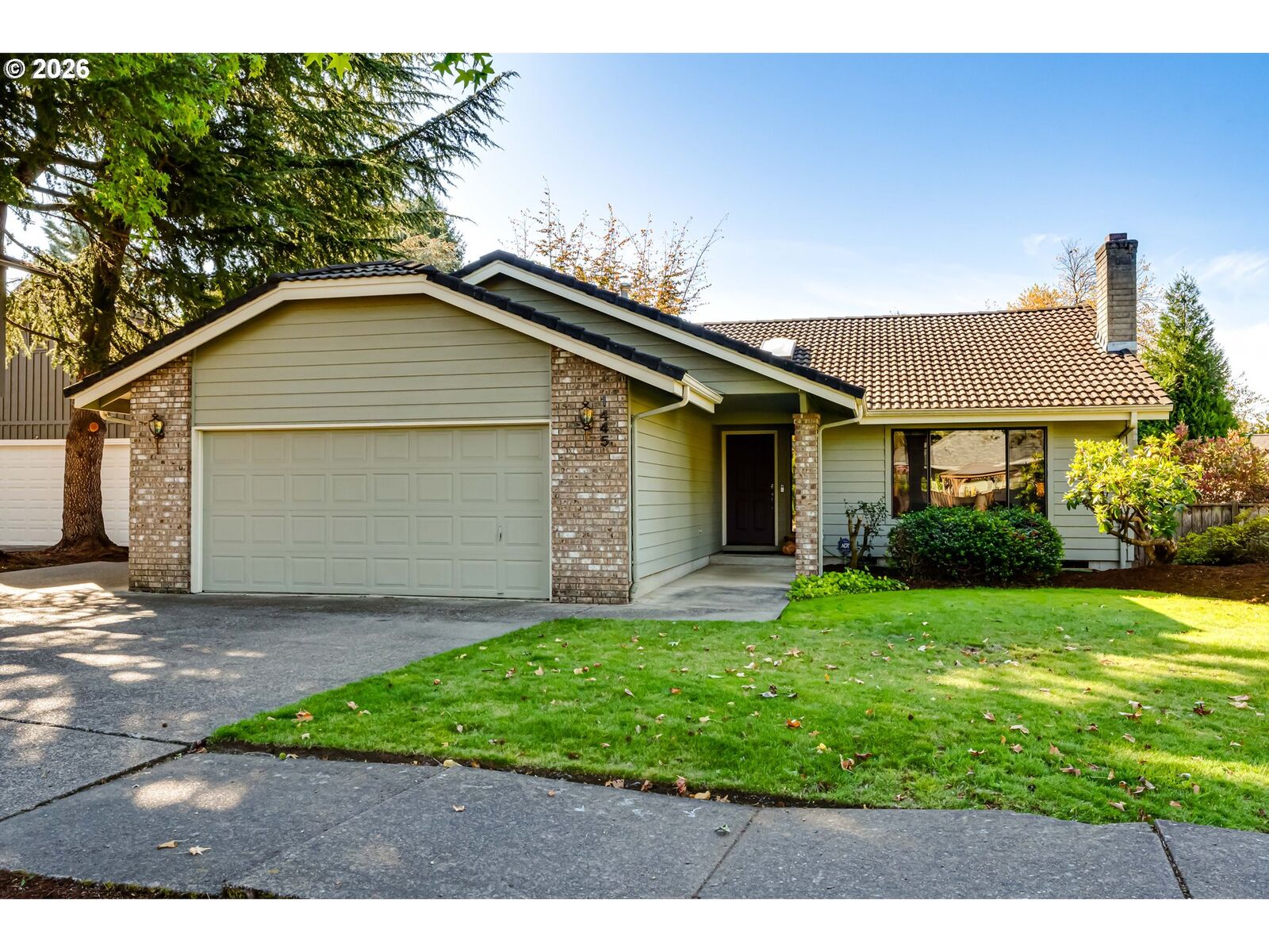 Property Photo:  1445 Kellogg Rd  OR 97477 
