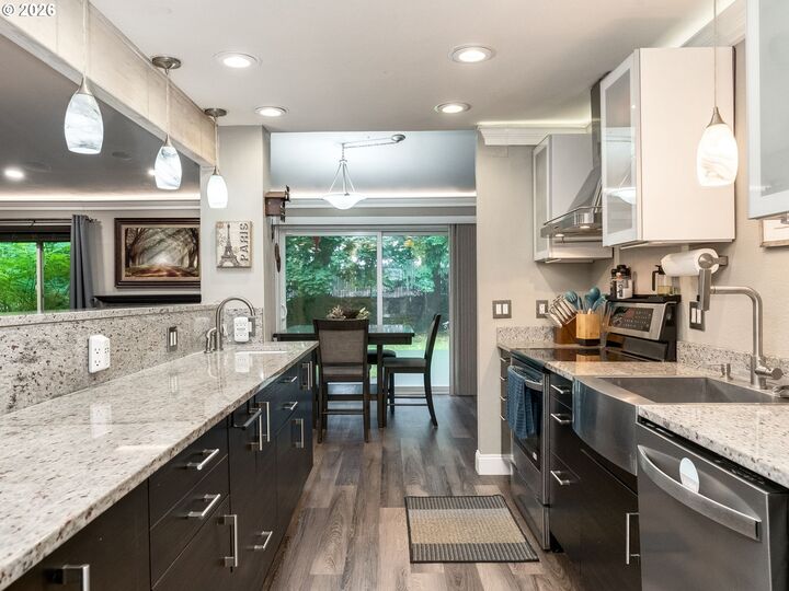 Property Photo:  8608 NE Mason Dr 8  WA 98662 