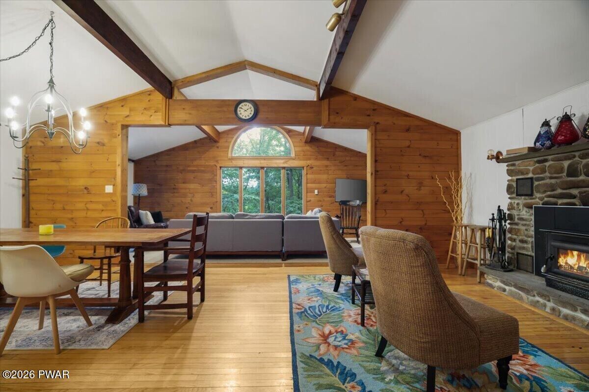 Property Photo:  211 Waterview Drive  PA 18428 