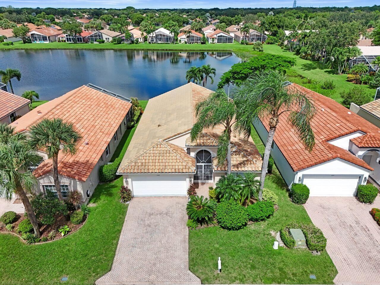 Property Photo:  5303 Wycombe Avenue  FL 33437 