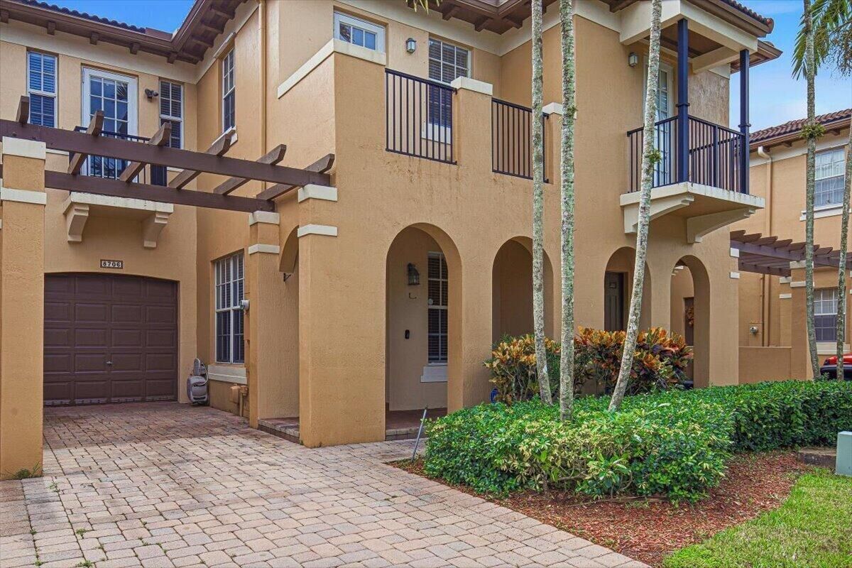 Property Photo: 8706 Blaze Court FL 33328
