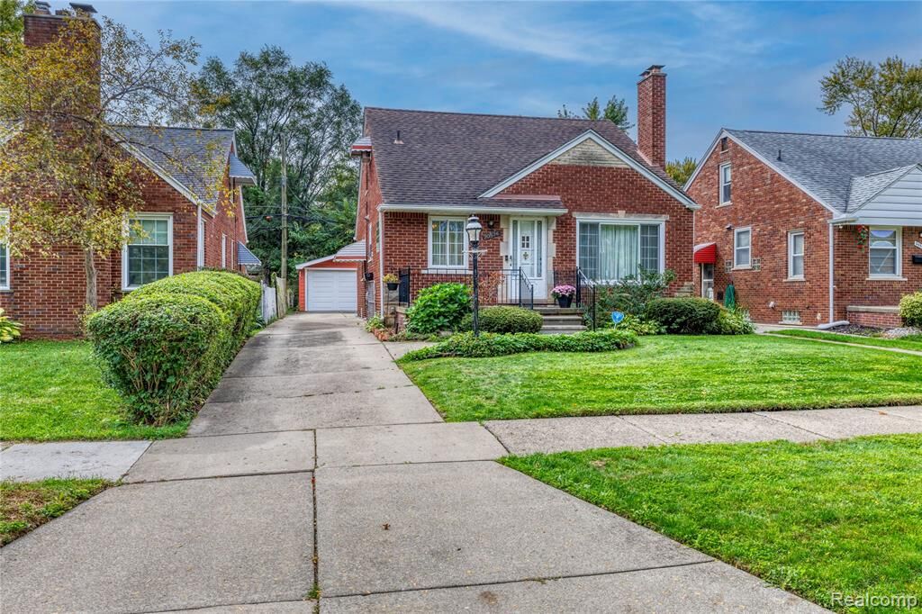 Property Photo: 20514 Lochmoor Street MI 48225