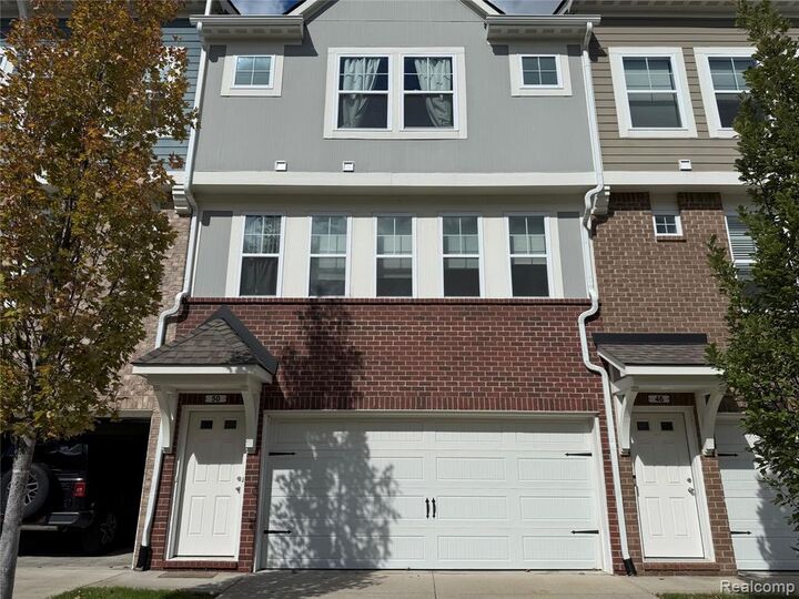 Property Photo:  50 Kalter Drive  MI 48098 