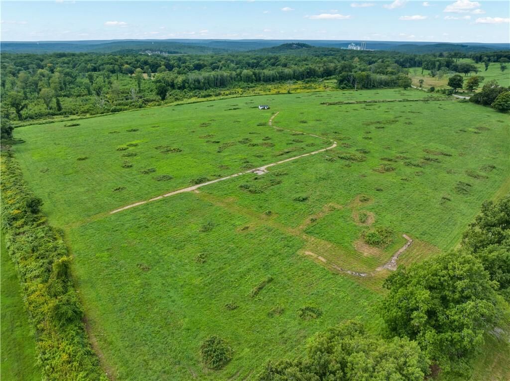Property Photo:  135 Wintechog Hill Road  CT 06359 