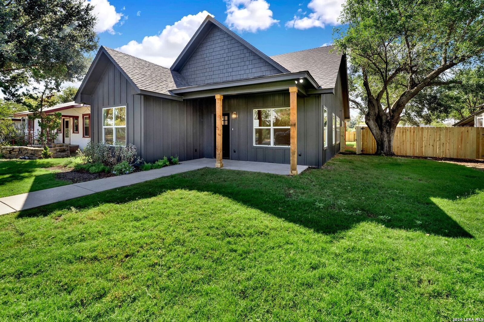 Property Photo:  1407 21st St  TX 78861 