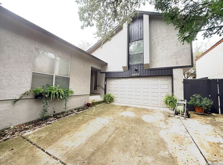 Property Photo: 3479 Wellsprings Dr TX 78230