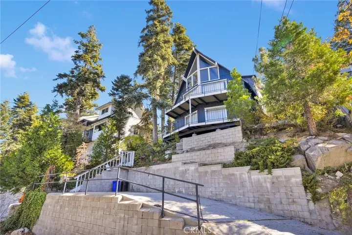 Property Photo:  28919 Palisades  CA 92352 