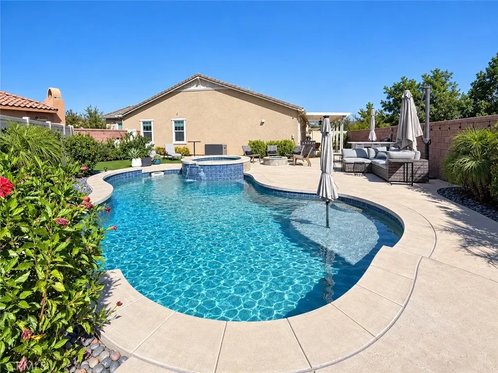 Property Photo:  30109 Old Court  CA 92563 