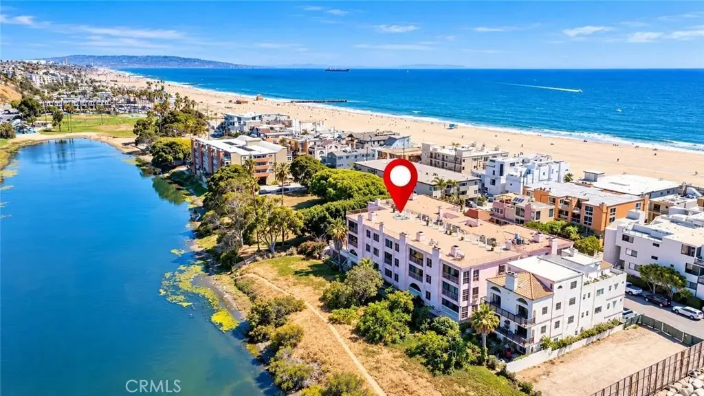 Property Photo: 6220 Pacific Avenue 104 CA 90293