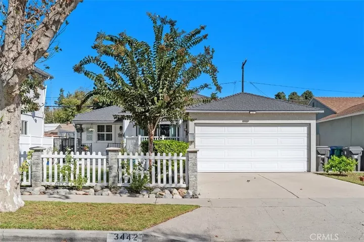 Property Photo: 3442 N Studebaker CA 90808