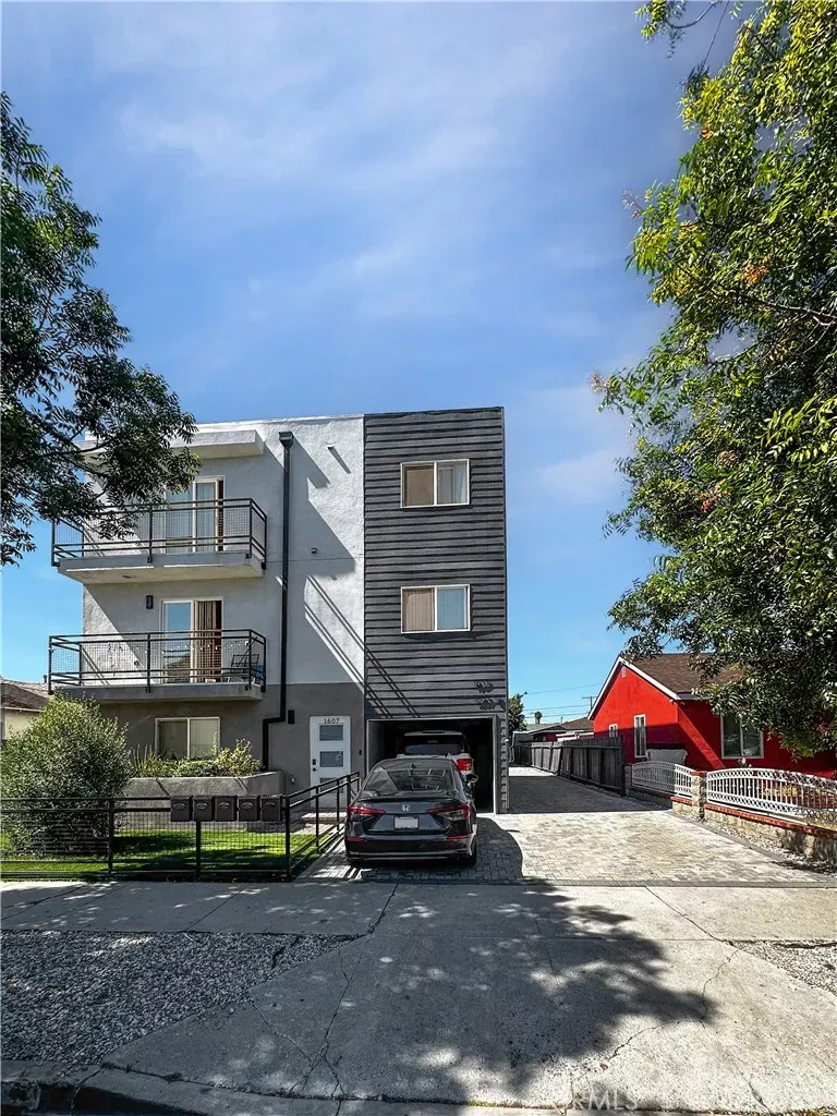 Property Photo:  1603 207th Street  CA 90501 