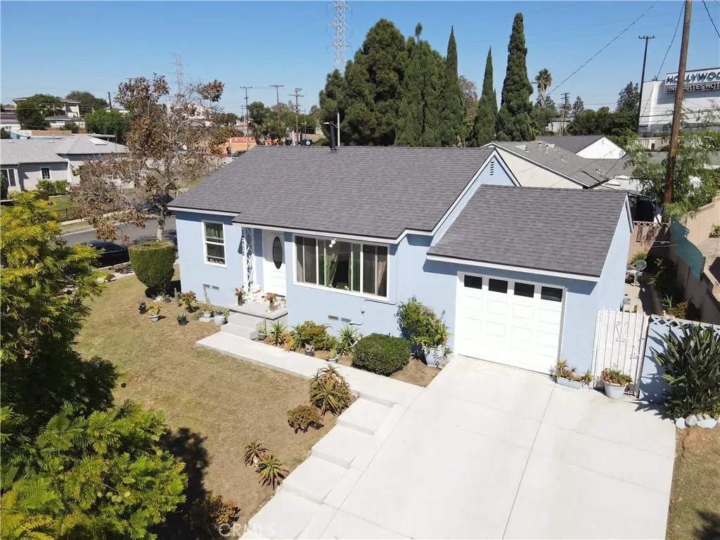 Property Photo:  12902 S Berendo  CA 90247 