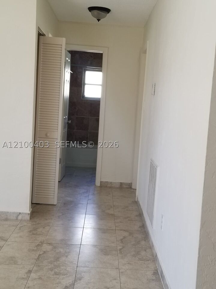 Property Photo: 9500 NW 72nd Ct 1 FL 33321