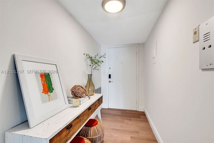 Property Photo:  1701 S Ocean Dr 202  FL 33019 
