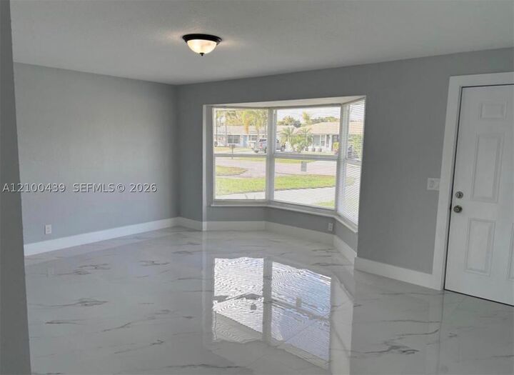 Property Photo:  4318 Crestdale St  FL 33410 