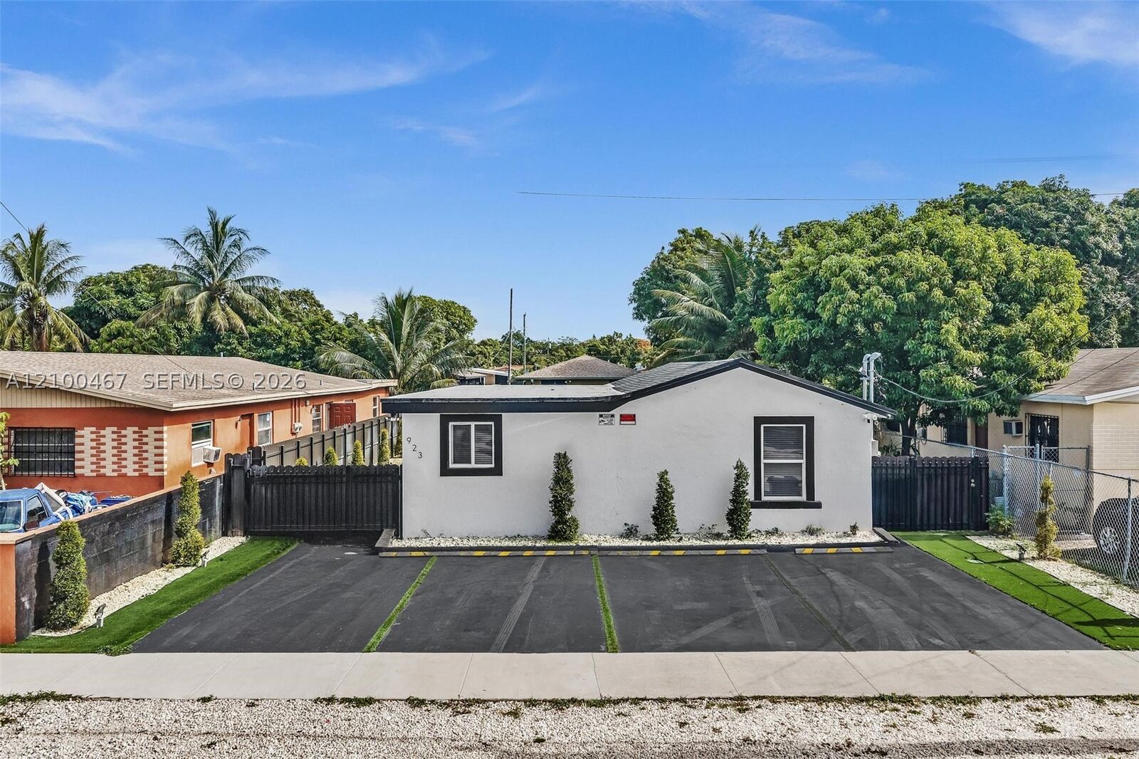 Property Photo:  923 NW 110th St B  FL 33168 