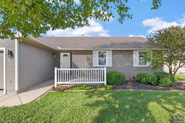 Property Photo:  4017 NW Fielding Ter  KS 66618 