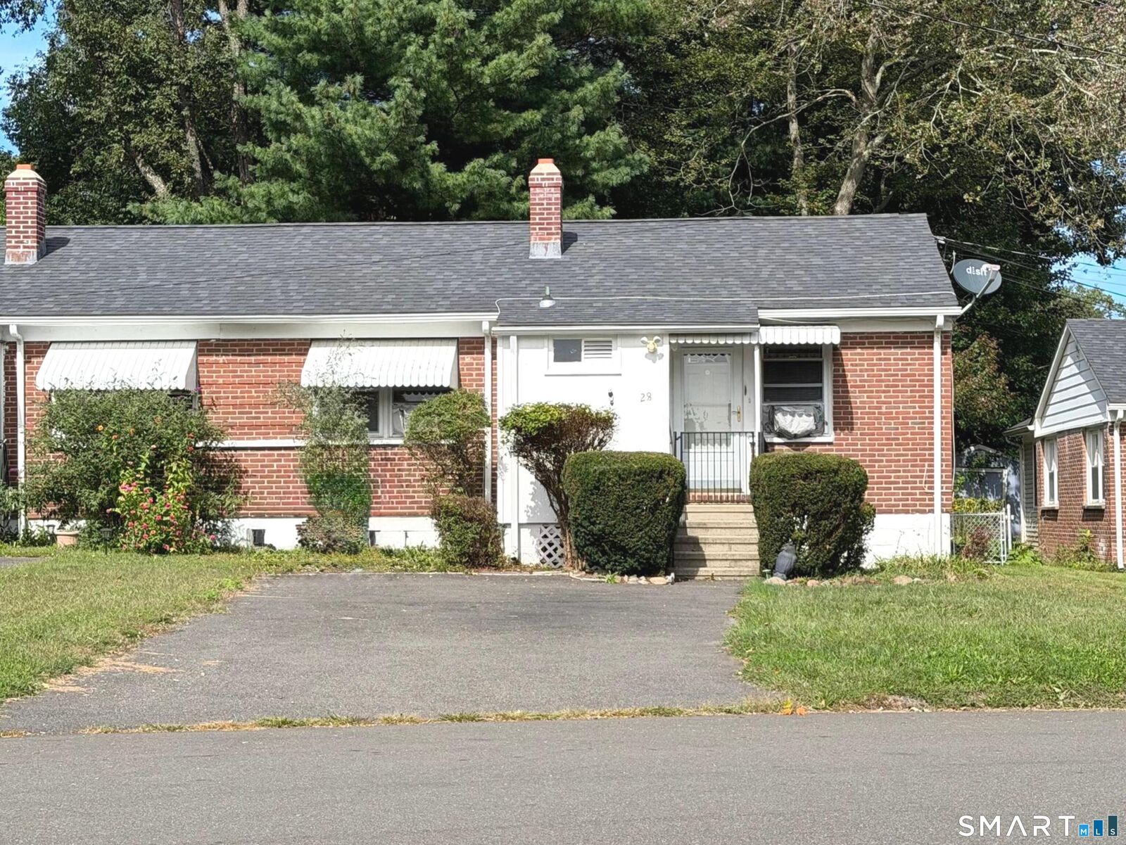 Property Photo: 28 Singer Court CT 06614