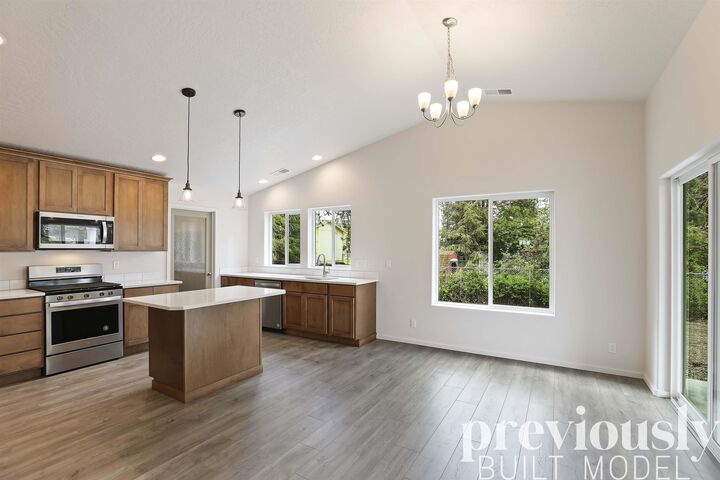 Property Photo:  705 S Manifold Ln  WA 99016 
