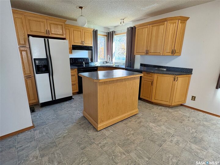 Property Photo:  306 2nd Street W  SK S0L 1T0 