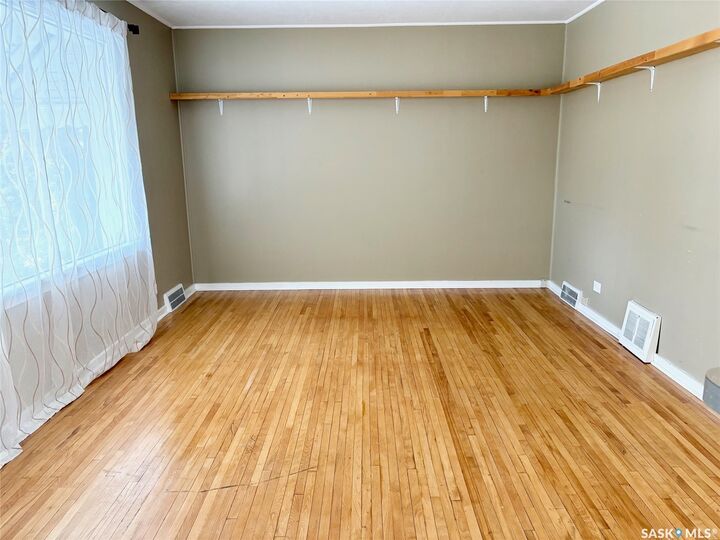 Property Photo:  113 Laurier Avenue  SK S3N 1V1 