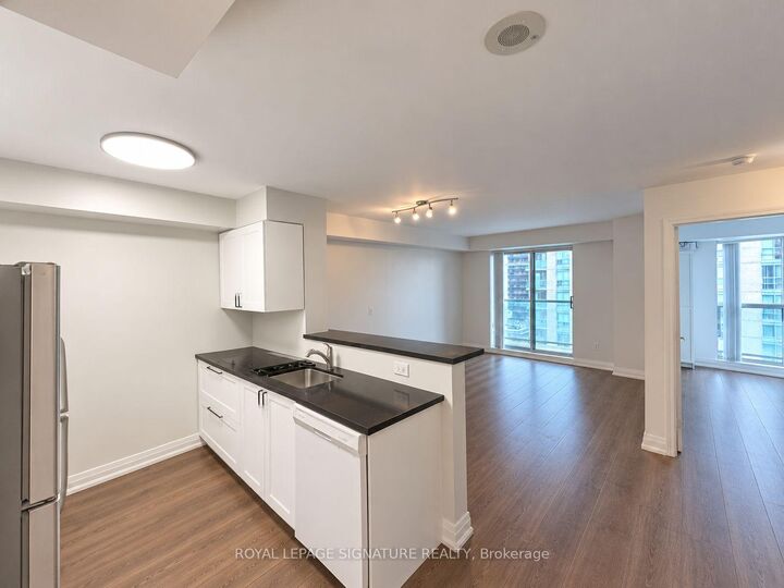 Property Photo:  20 Olive Avenue 1507  ON M2N 7G5 