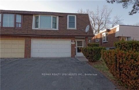 Property Photo: 290 McNicoll Avenue Upper ON M2H 2C7