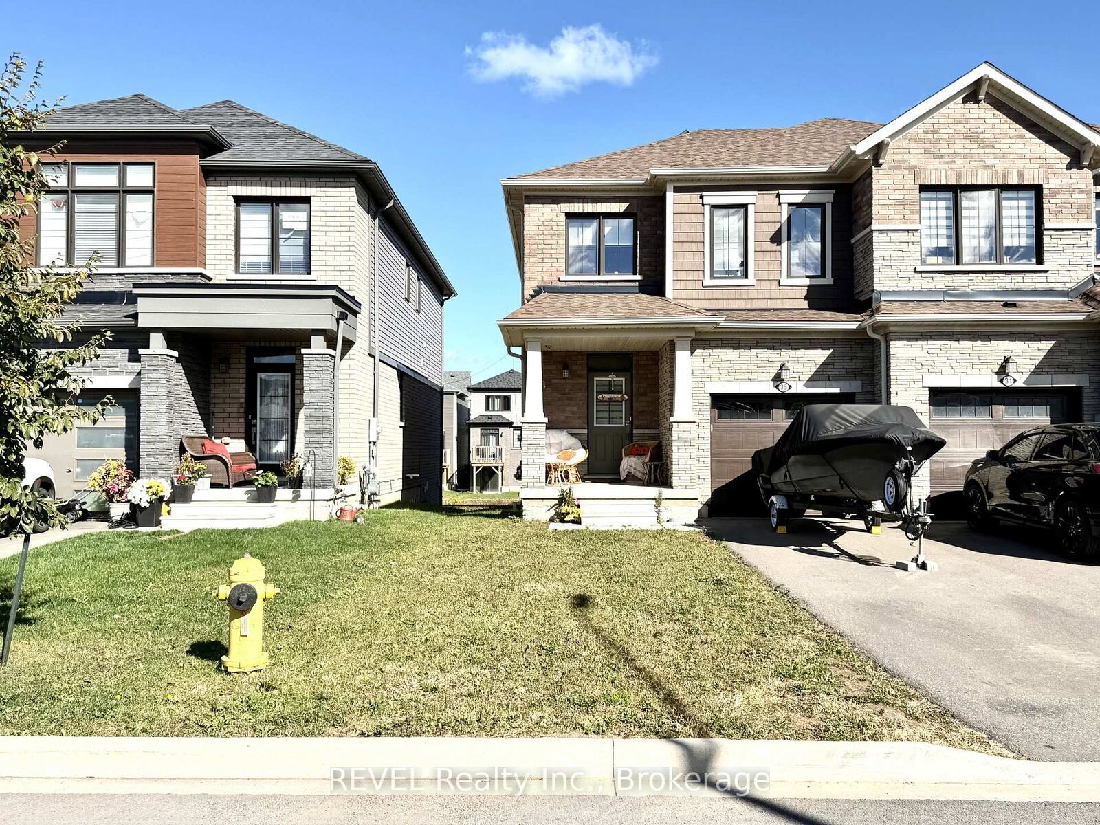 Property Photo:  35 Vanilla Trail  ON L2V 0K6 