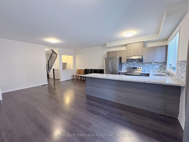 Property Photo:  15 Collier Crescent  ON L6E 0E7 