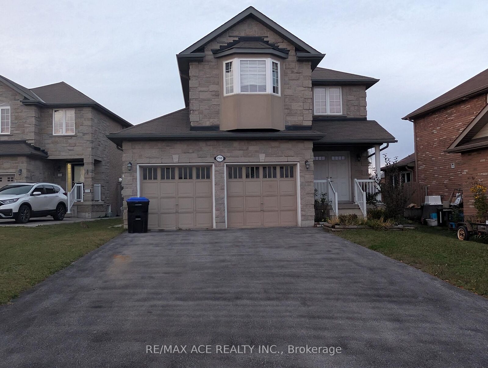 Property Photo:  2166 Taggart Court  ON L9S 0C4 