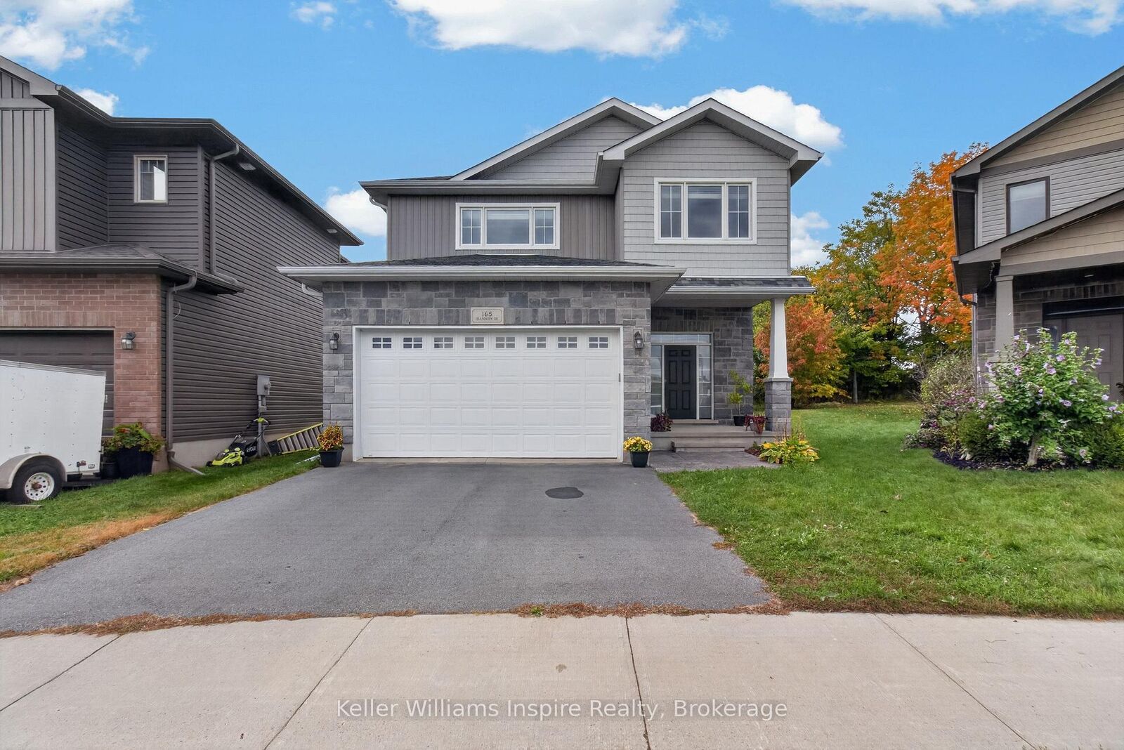 Property Photo:  165 Islandview Drive  ON K7N 0A5 