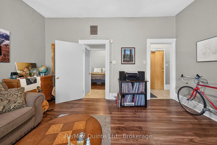 Property Photo:  205 Charles Street 3  ON K8N 3M3 